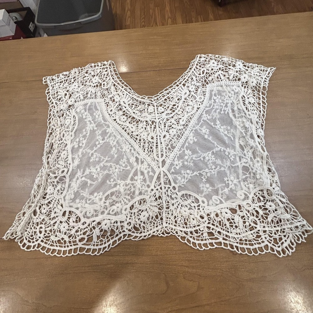 Fairycore Womens One Size Crochet Lace Sheer Sleeveless Floral Boho Cropped Top